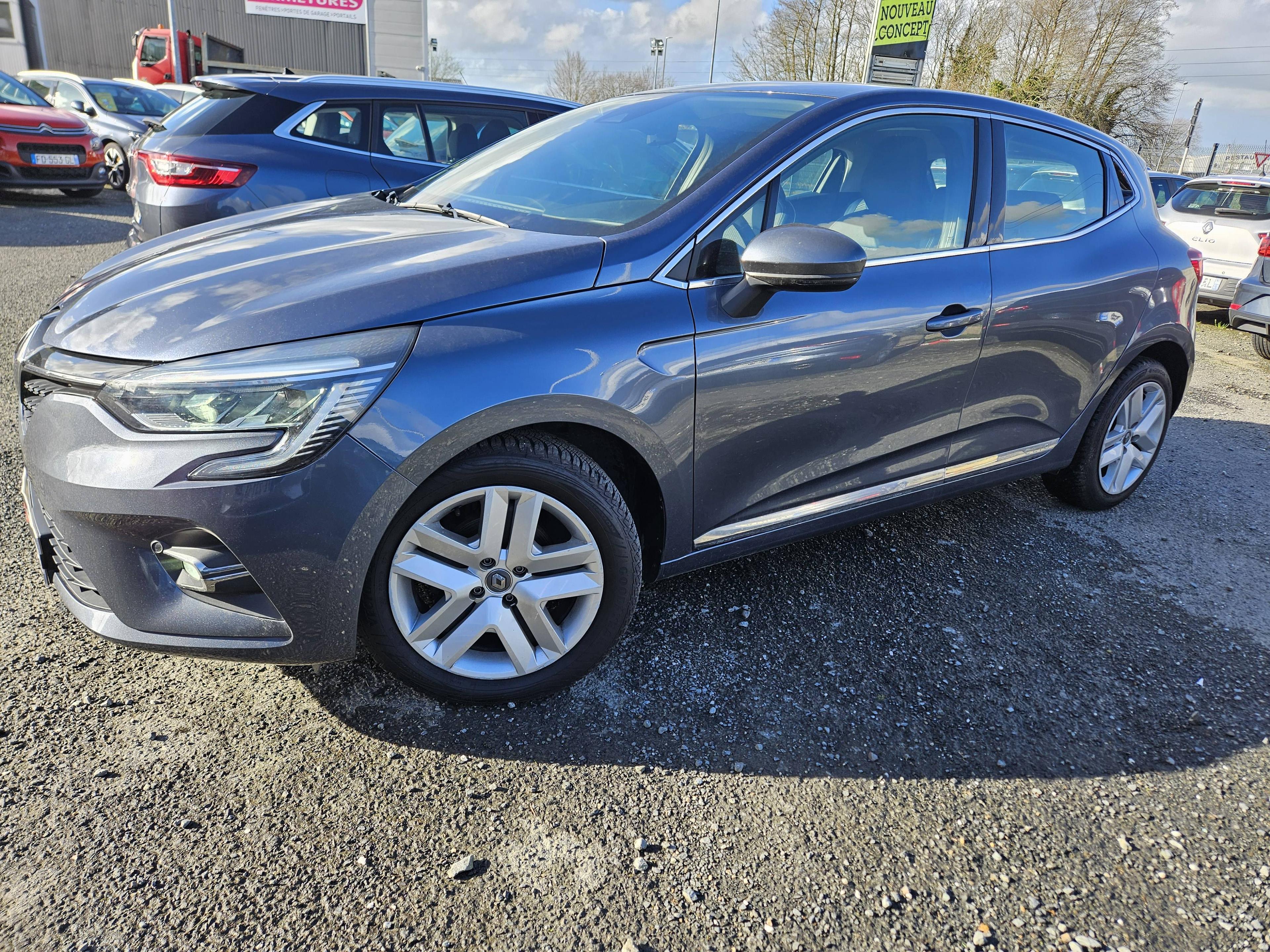RENAULT CLIO