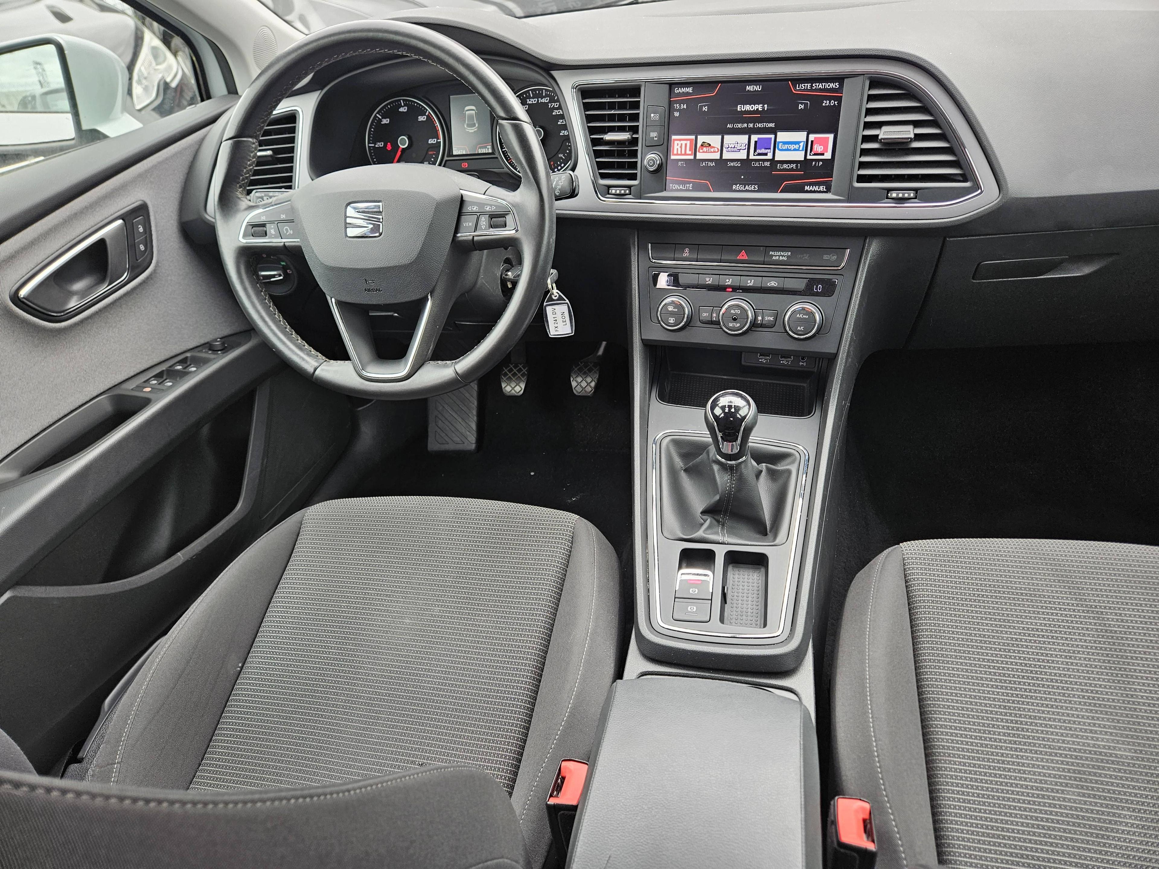 SEAT LEON