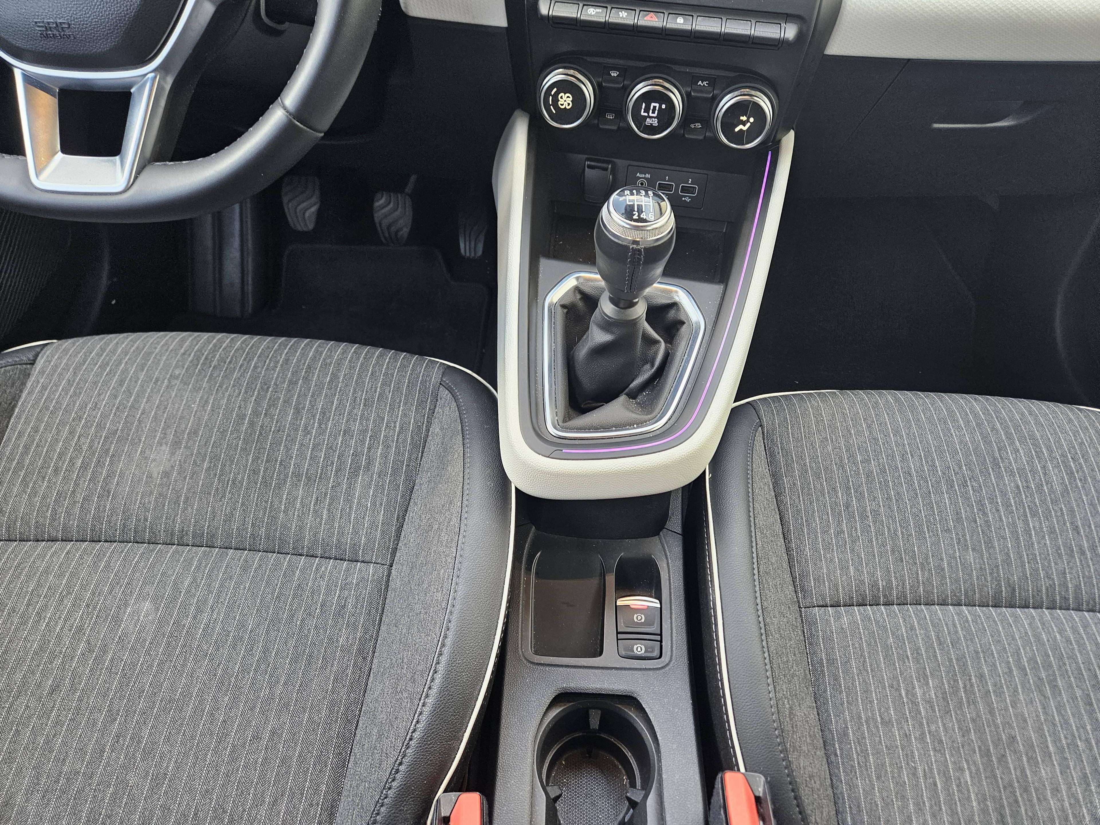 RENAULT CLIO
