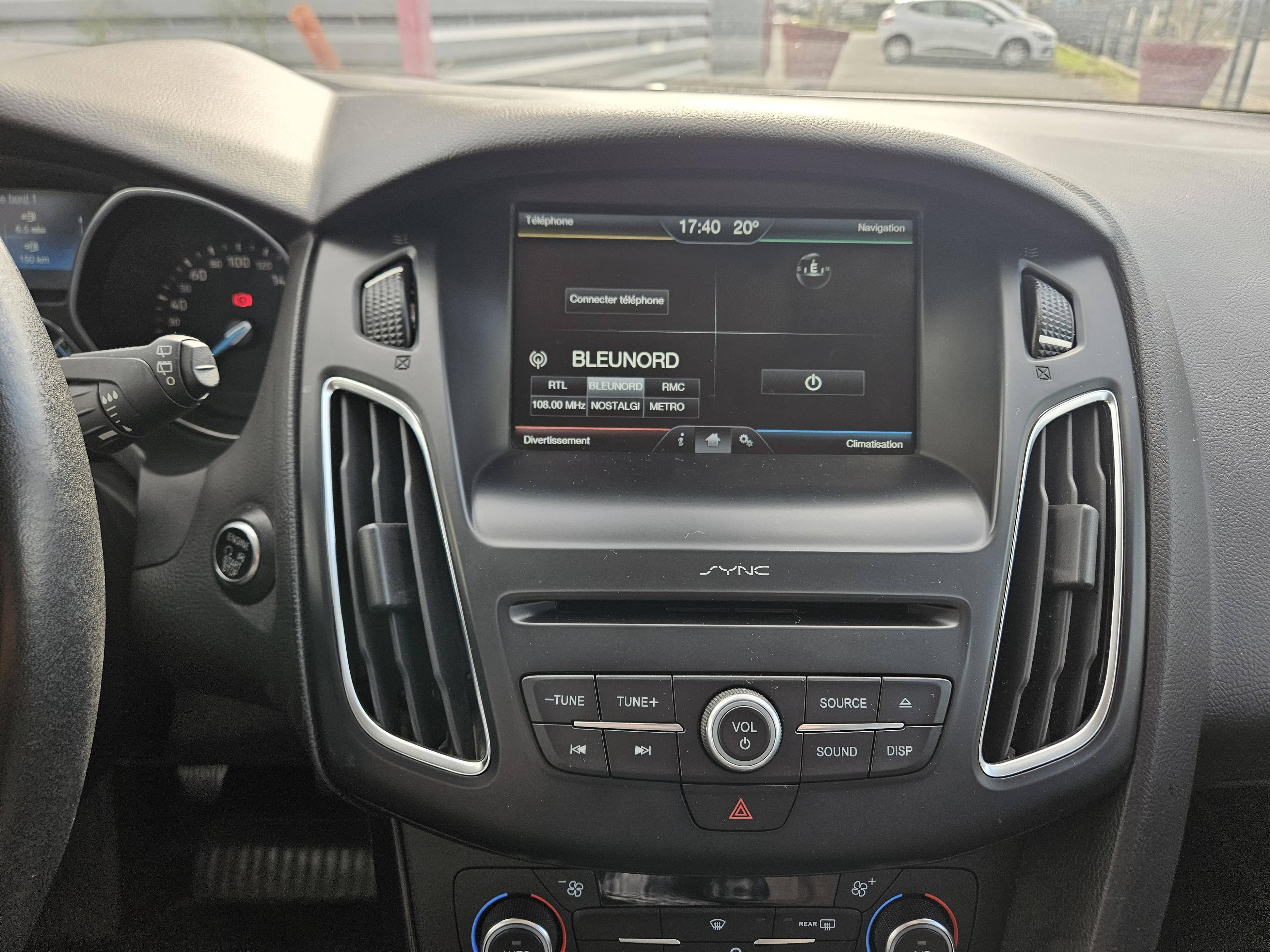 FORD FOCUS
