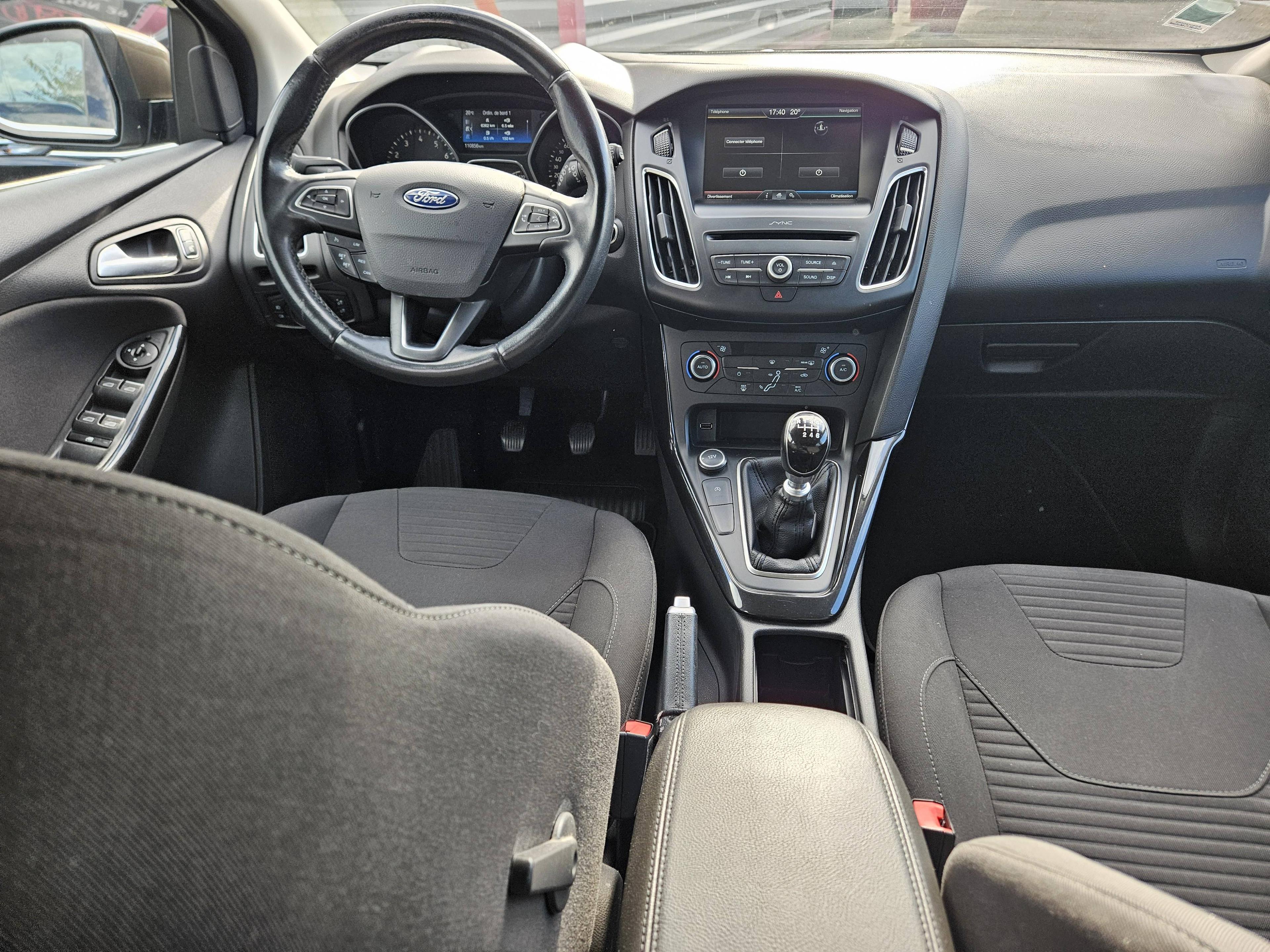 FORD FOCUS
