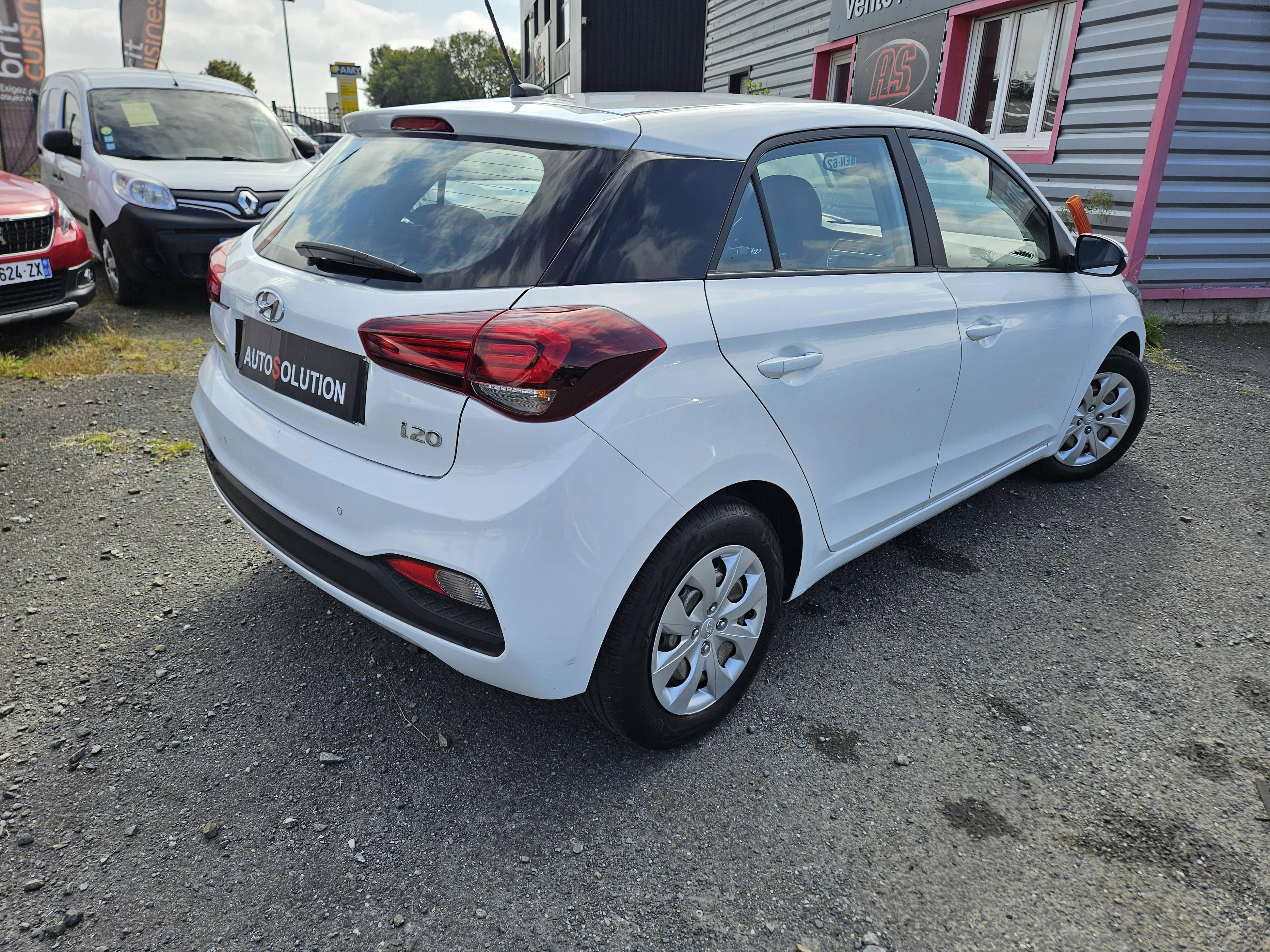 HYUNDAI I20