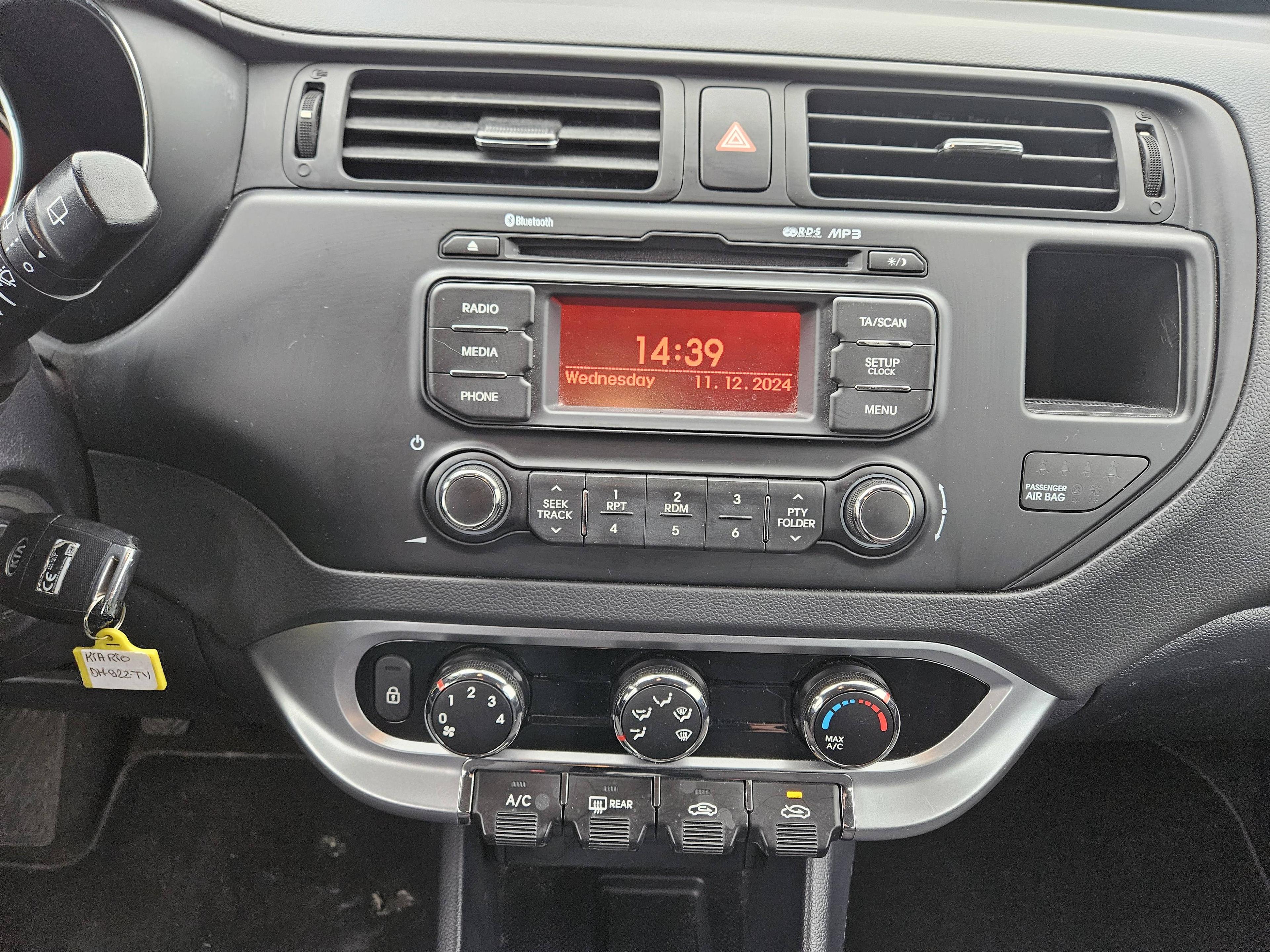 KIA RIO