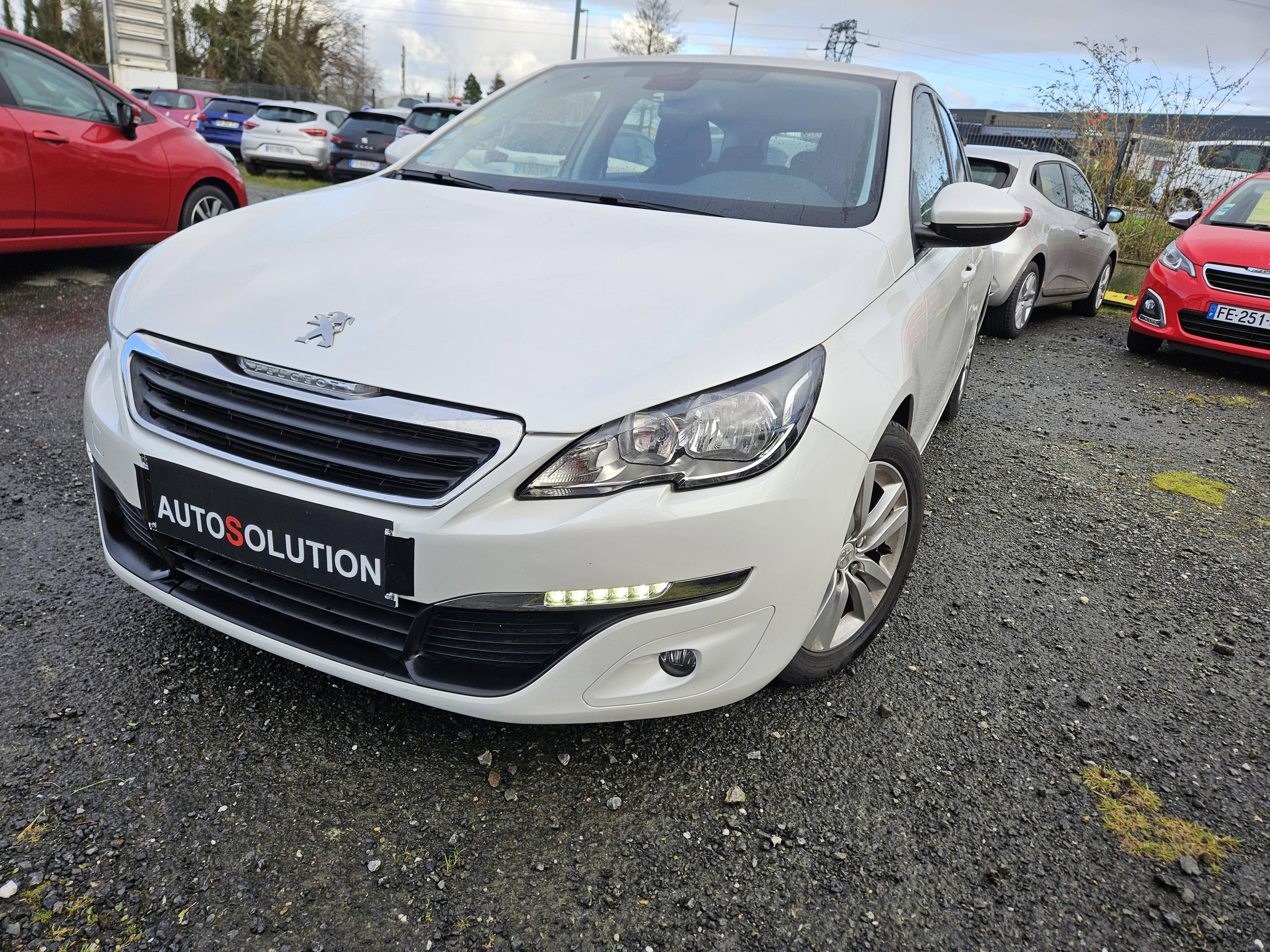 PEUGEOT 308