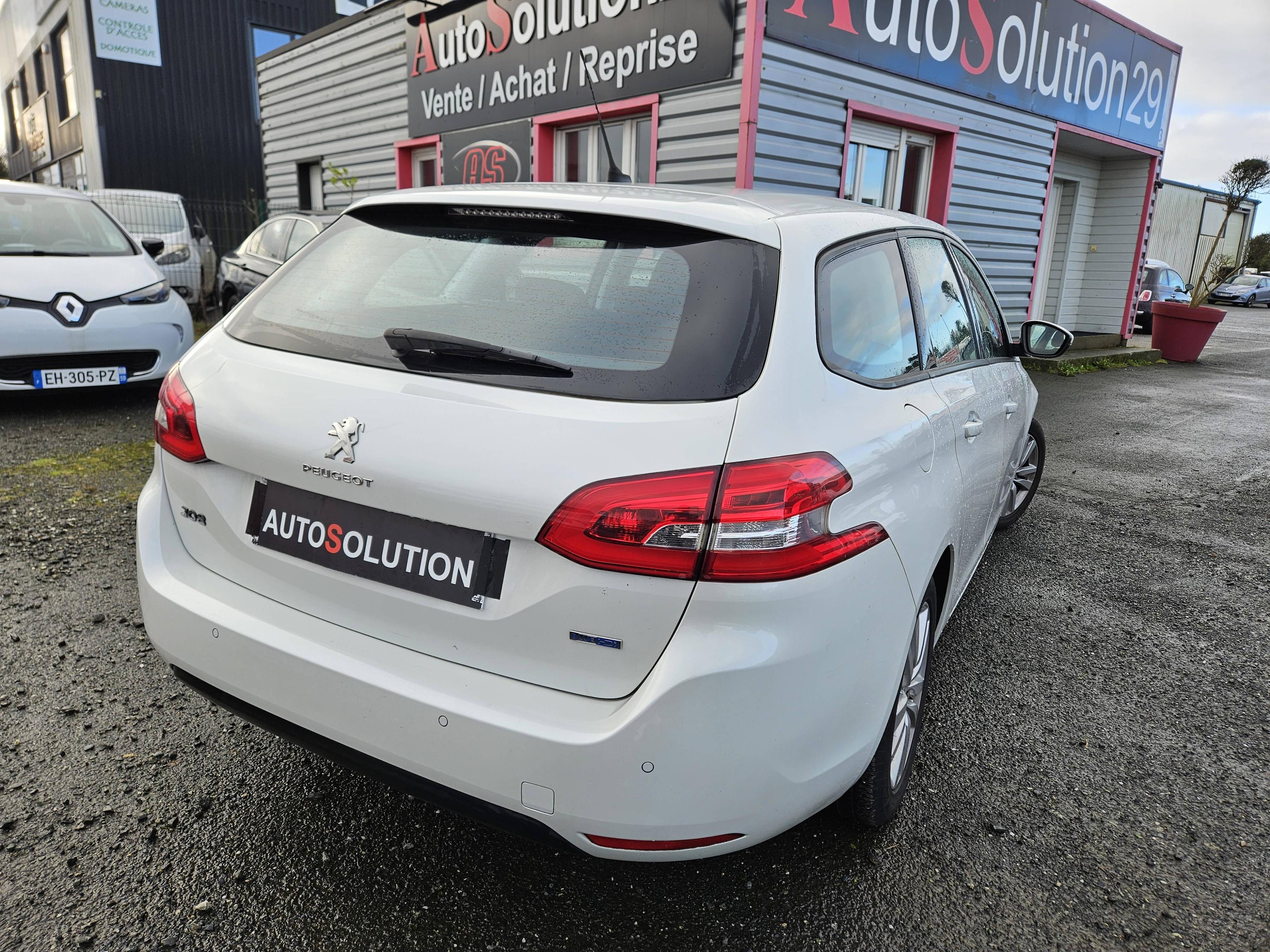 PEUGEOT 308