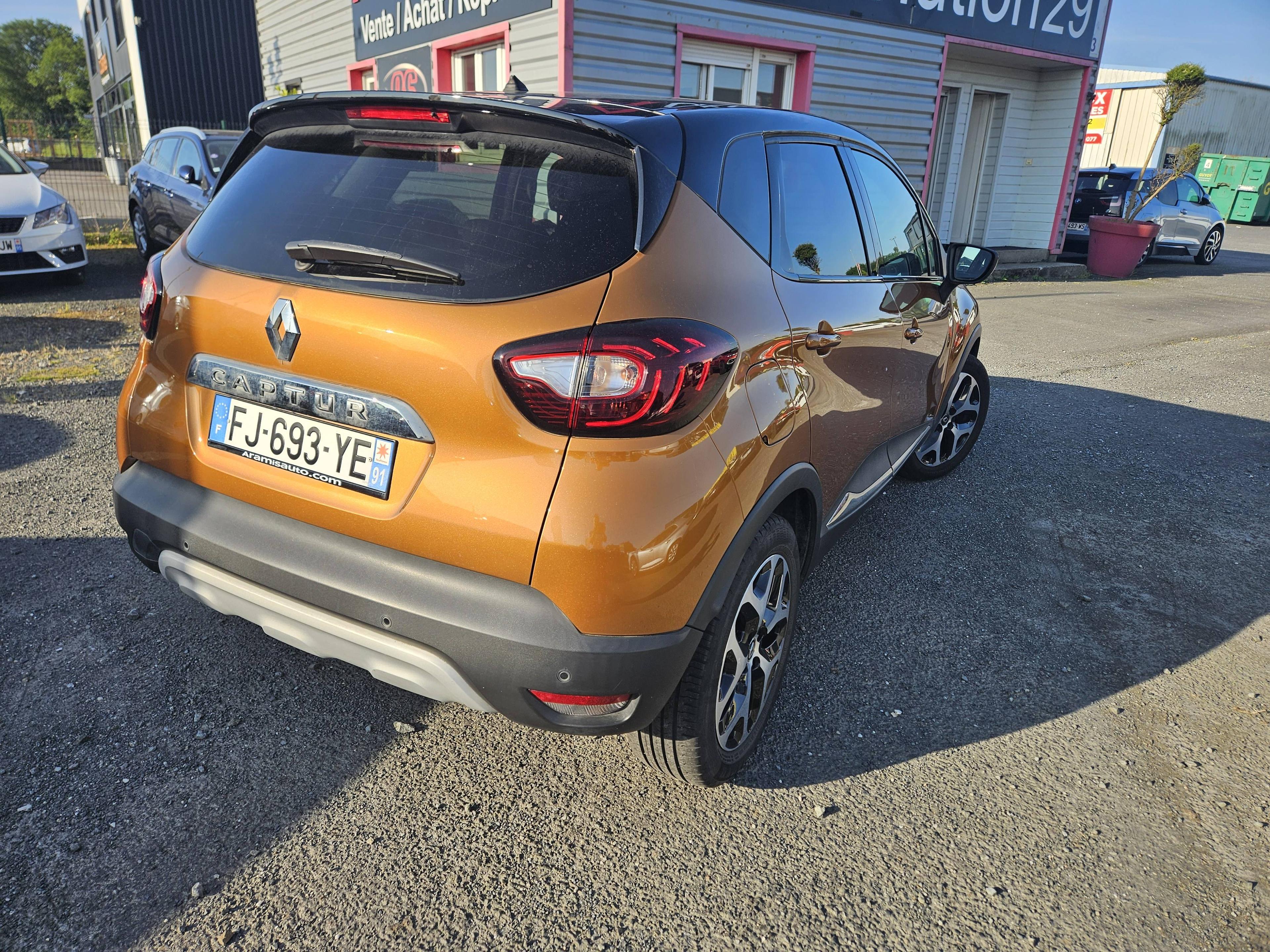 RENAULT CAPTUR