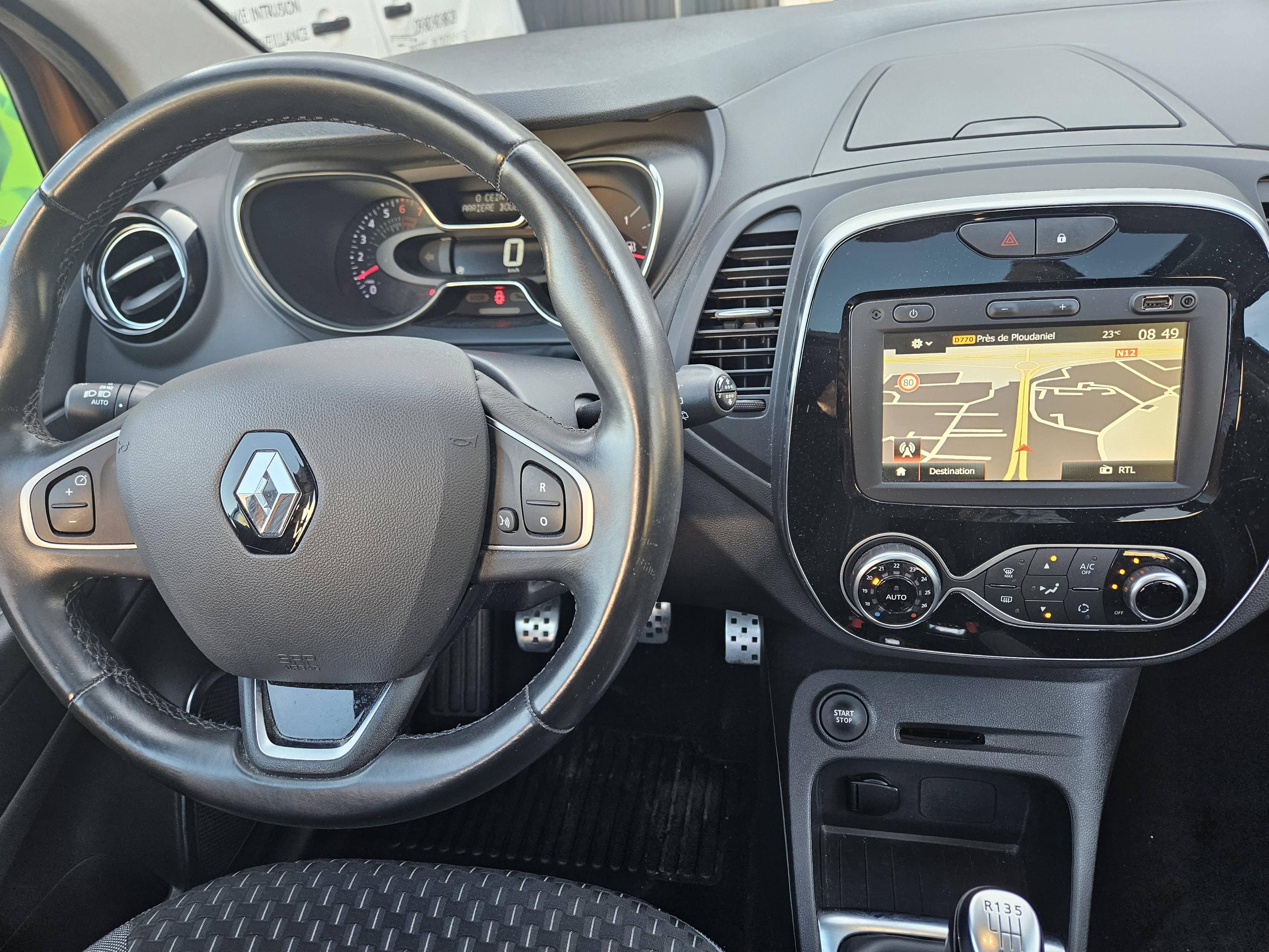 RENAULT CAPTUR