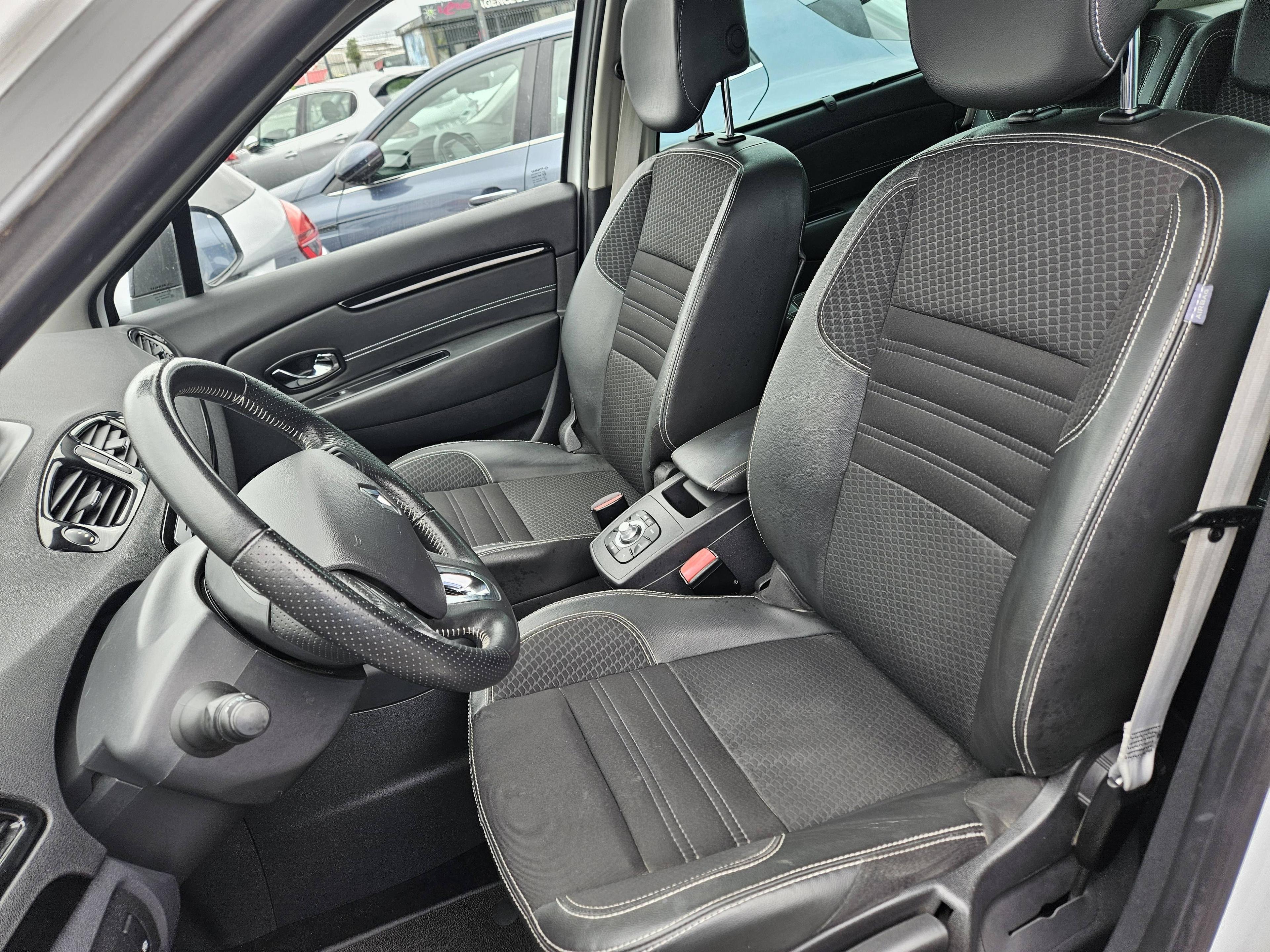 RENAULT SCENIC