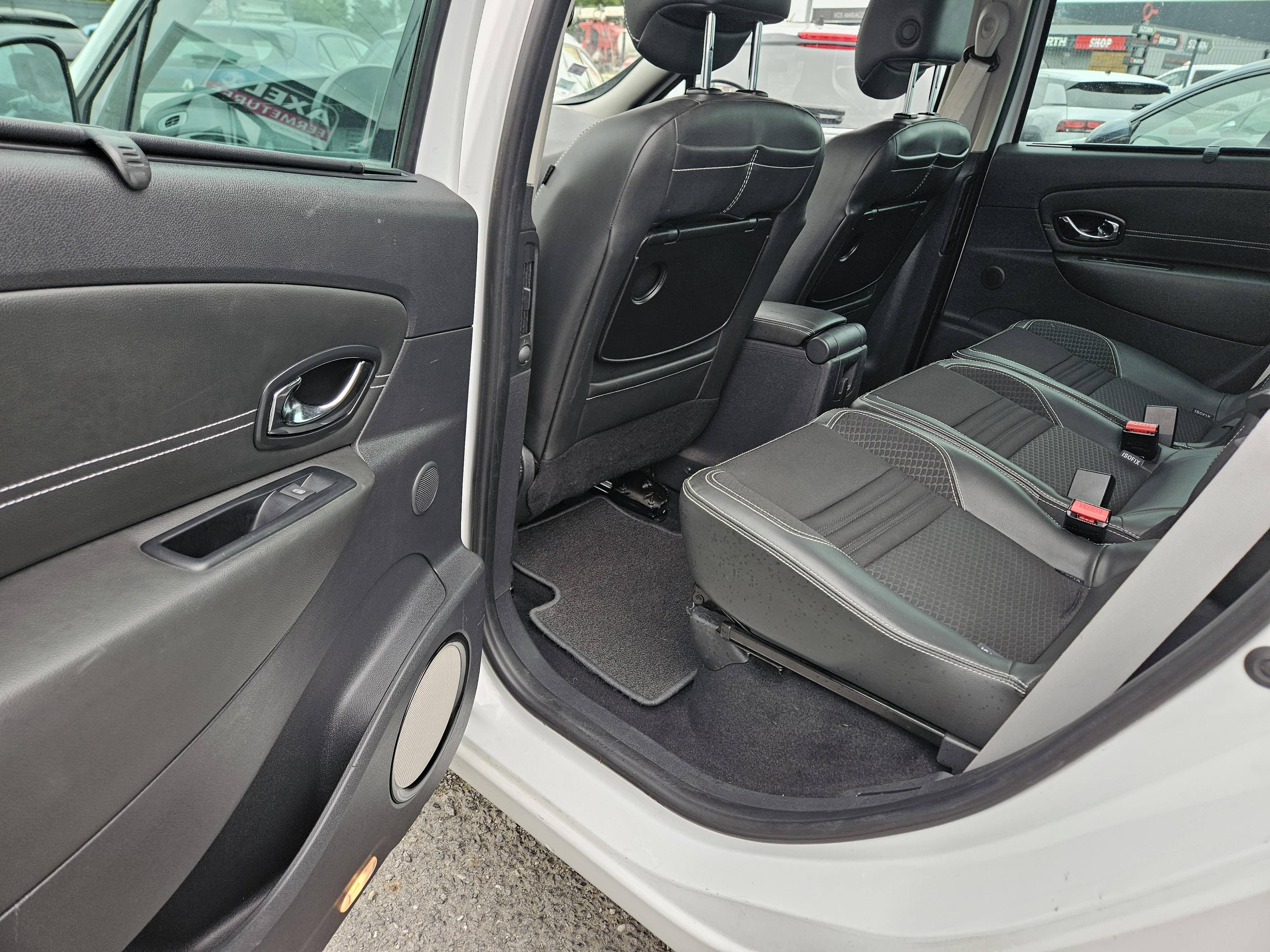 RENAULT SCENIC