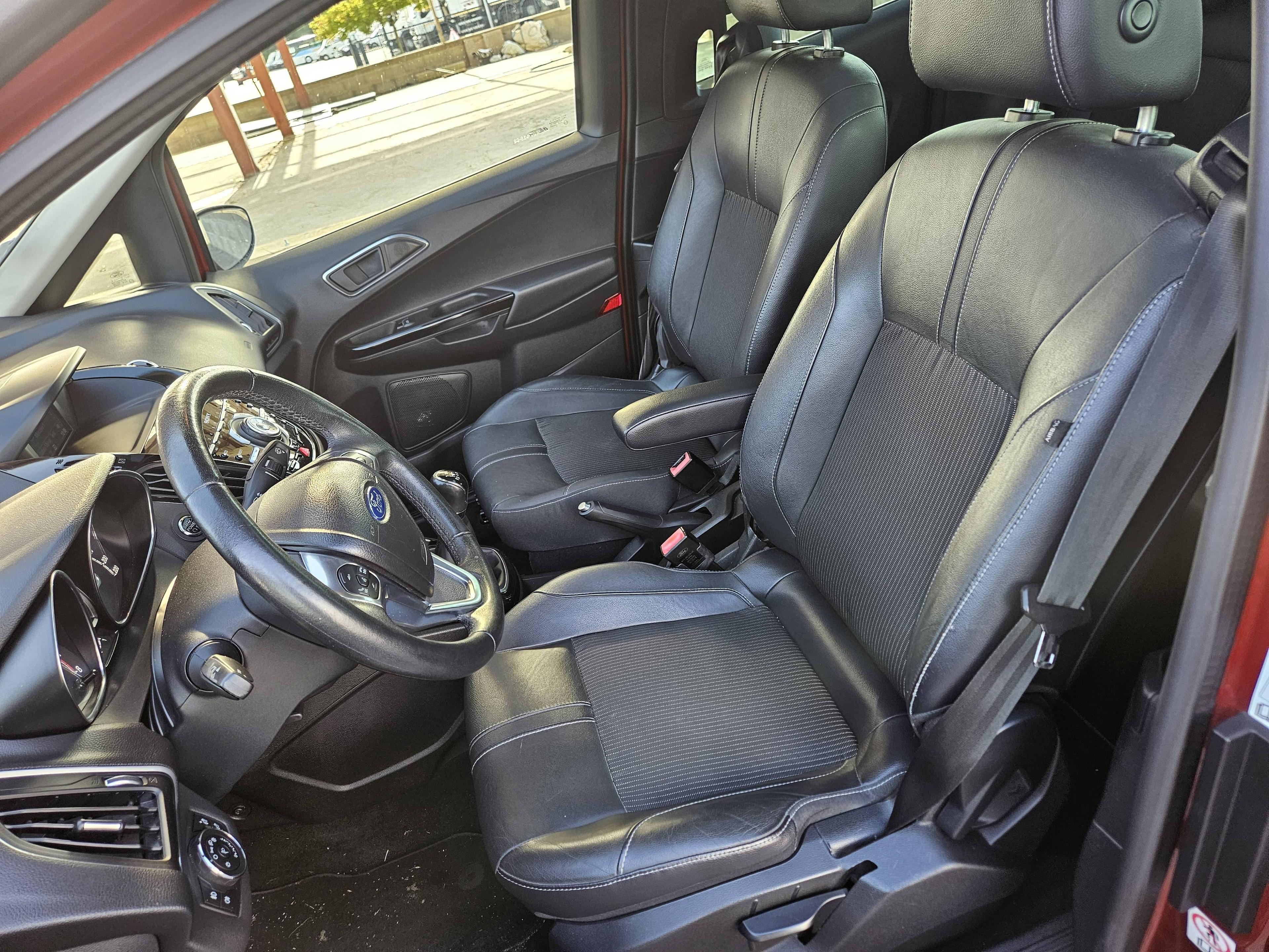 FORD B.MAX