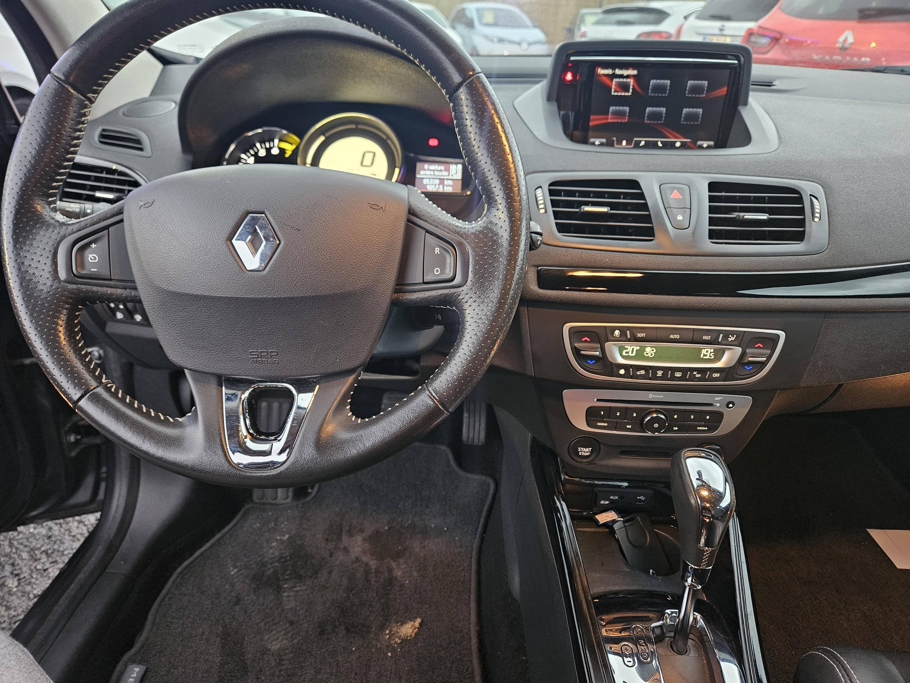 RENAULT MEGANE
