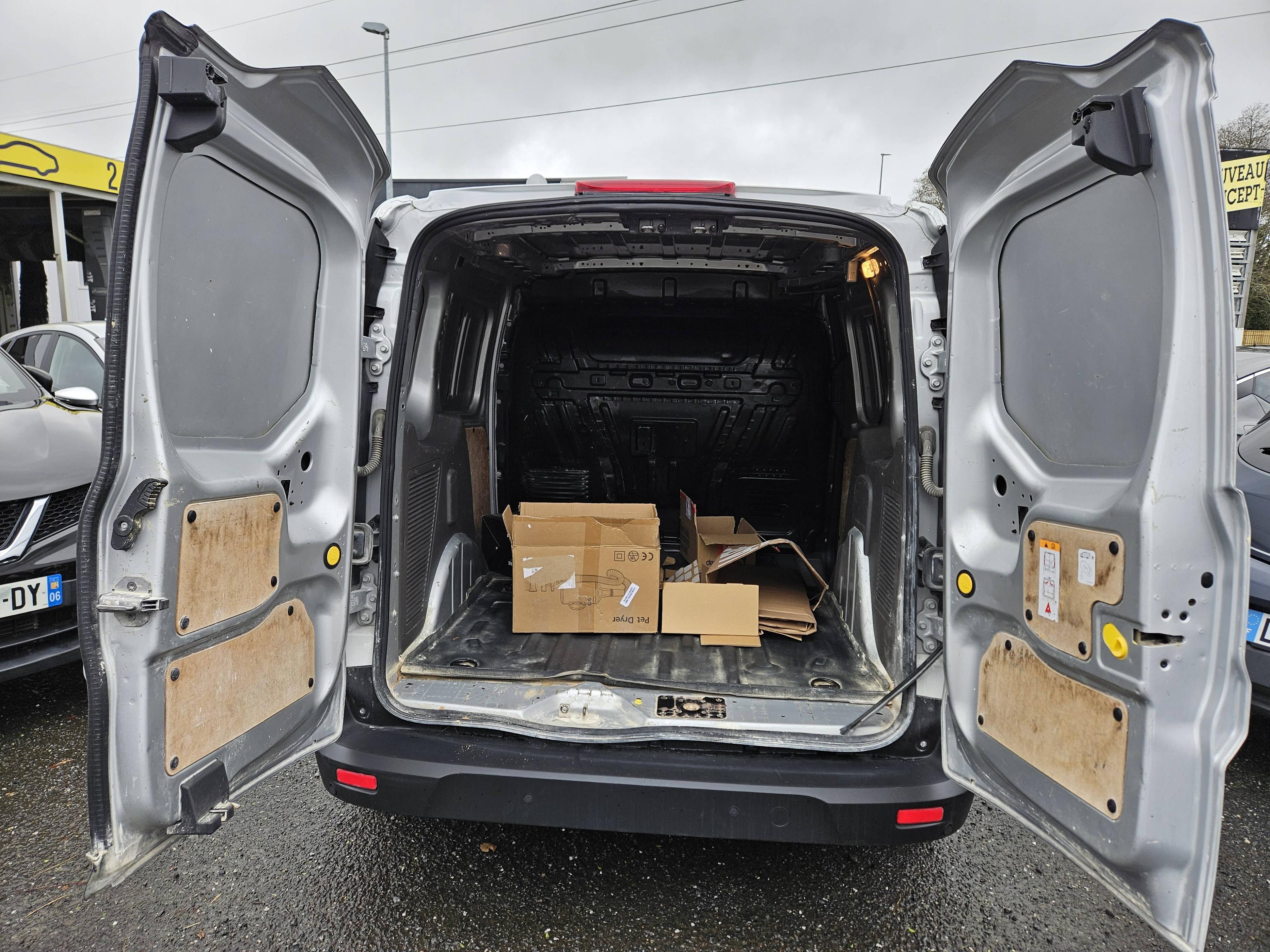 FORD TRANSIT CONNECT