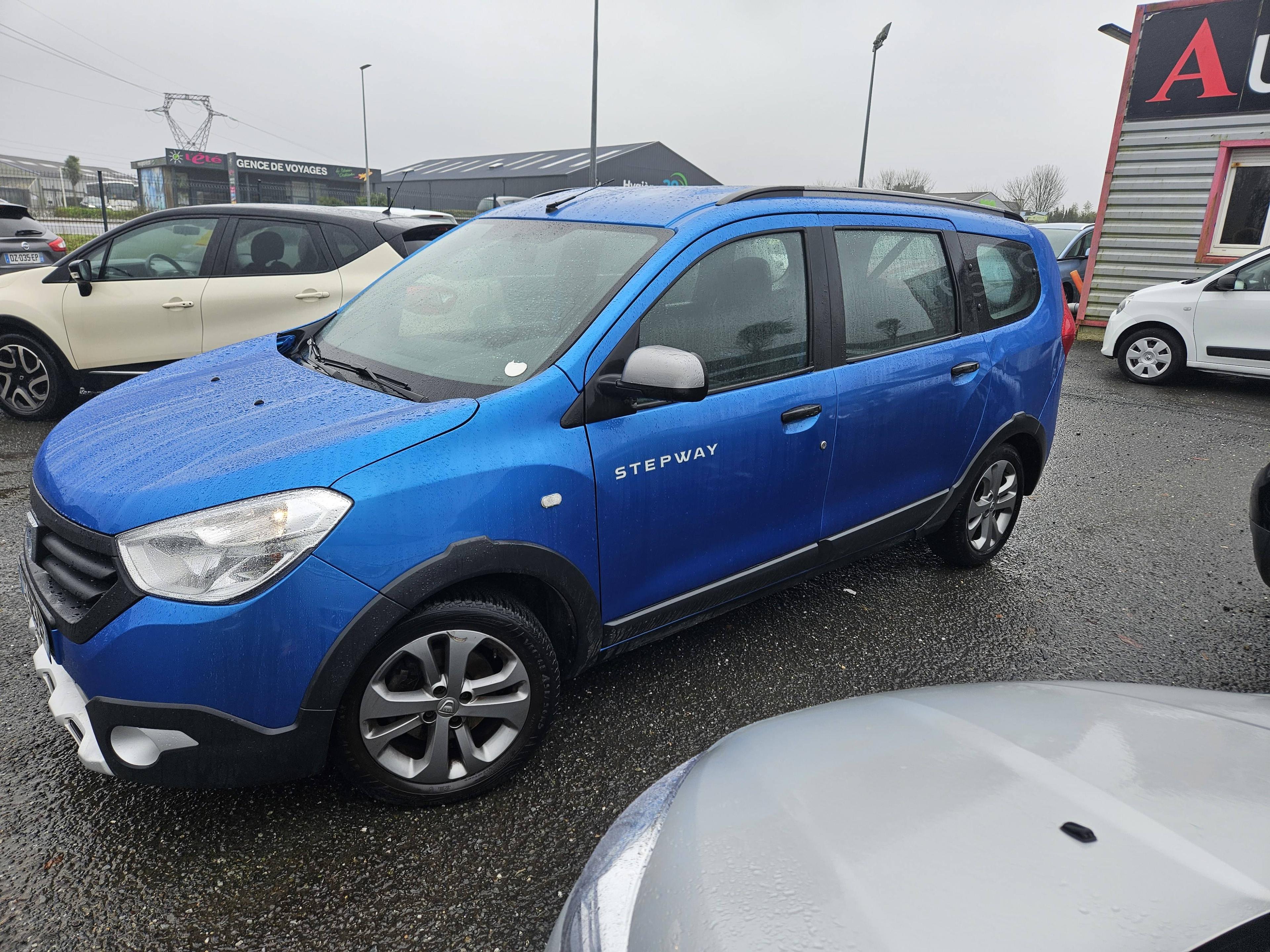 DACIA LODGY