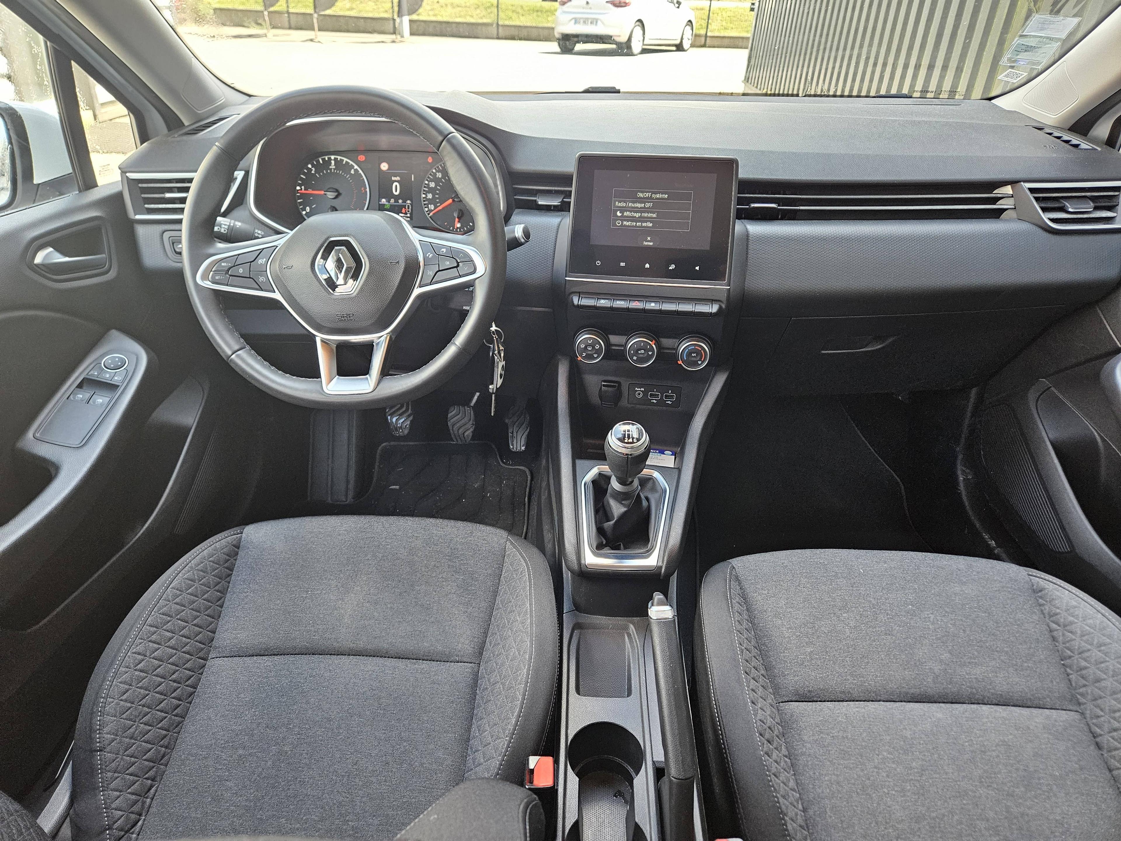 RENAULT CLIO