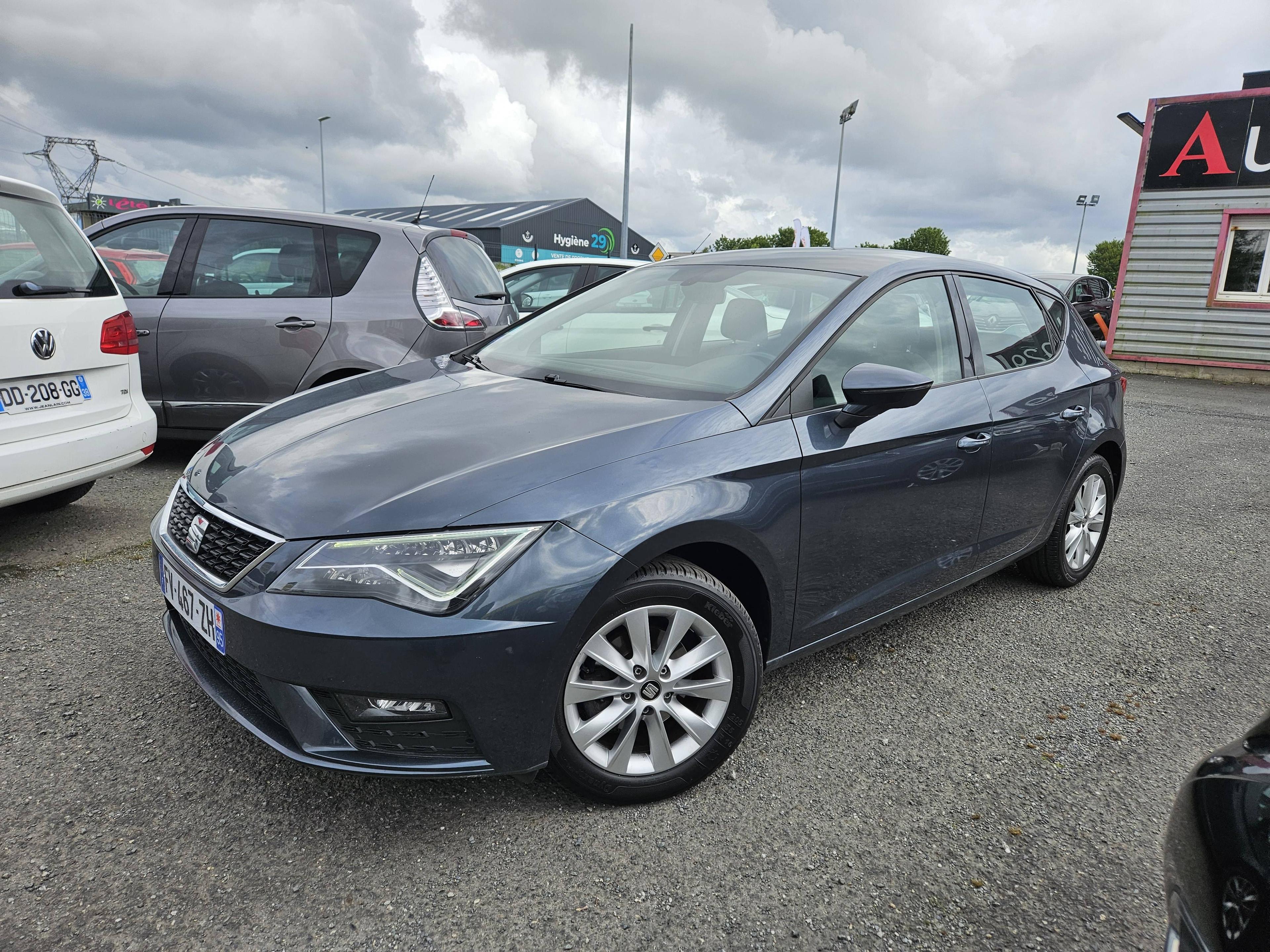 SEAT LEON