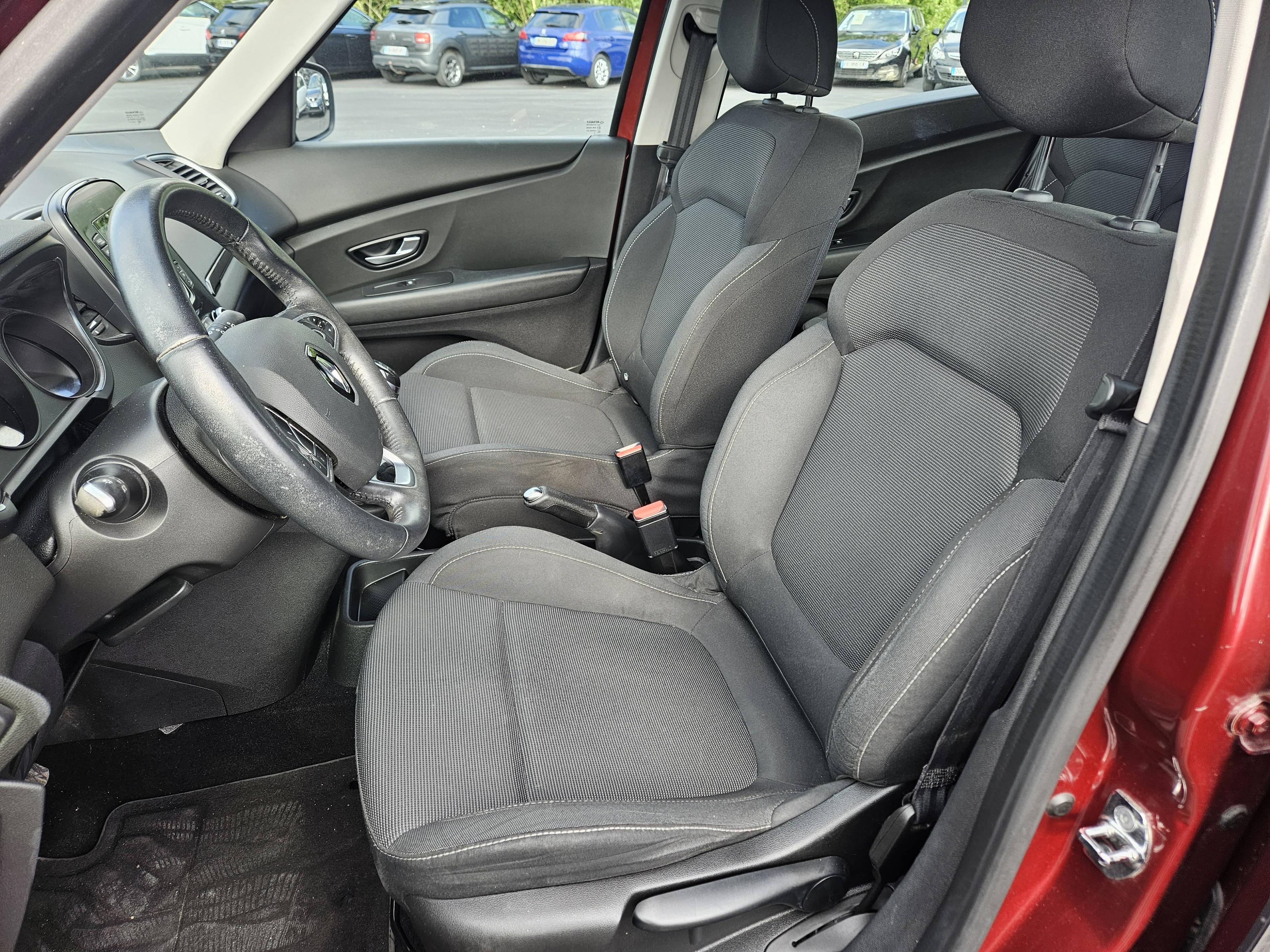 RENAULT SCENIC