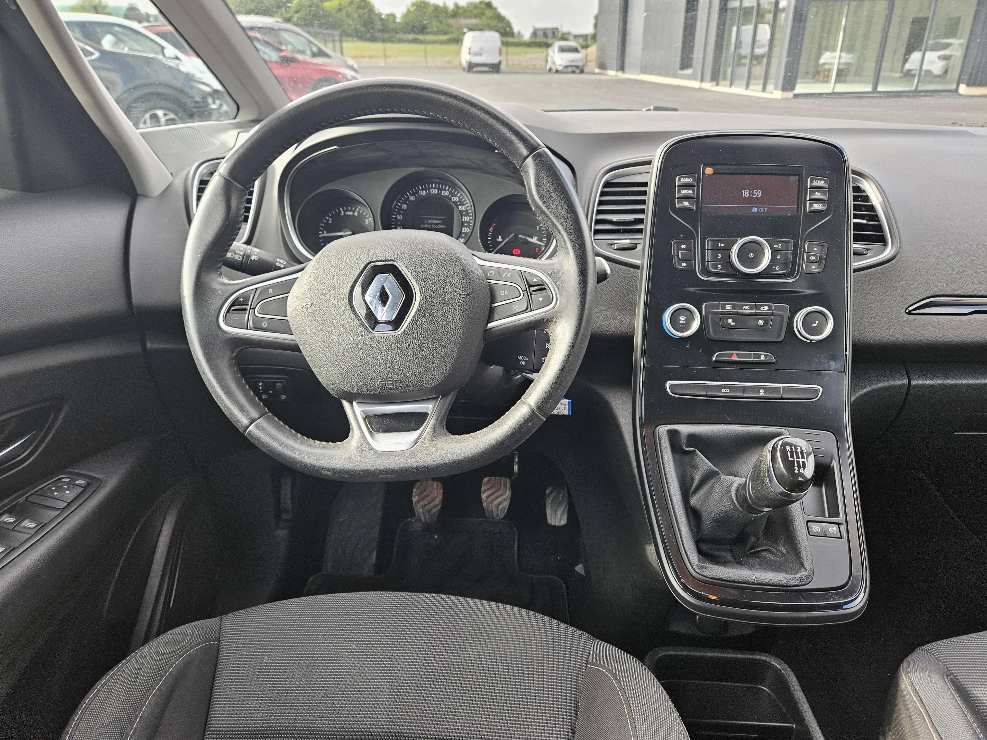 RENAULT SCENIC