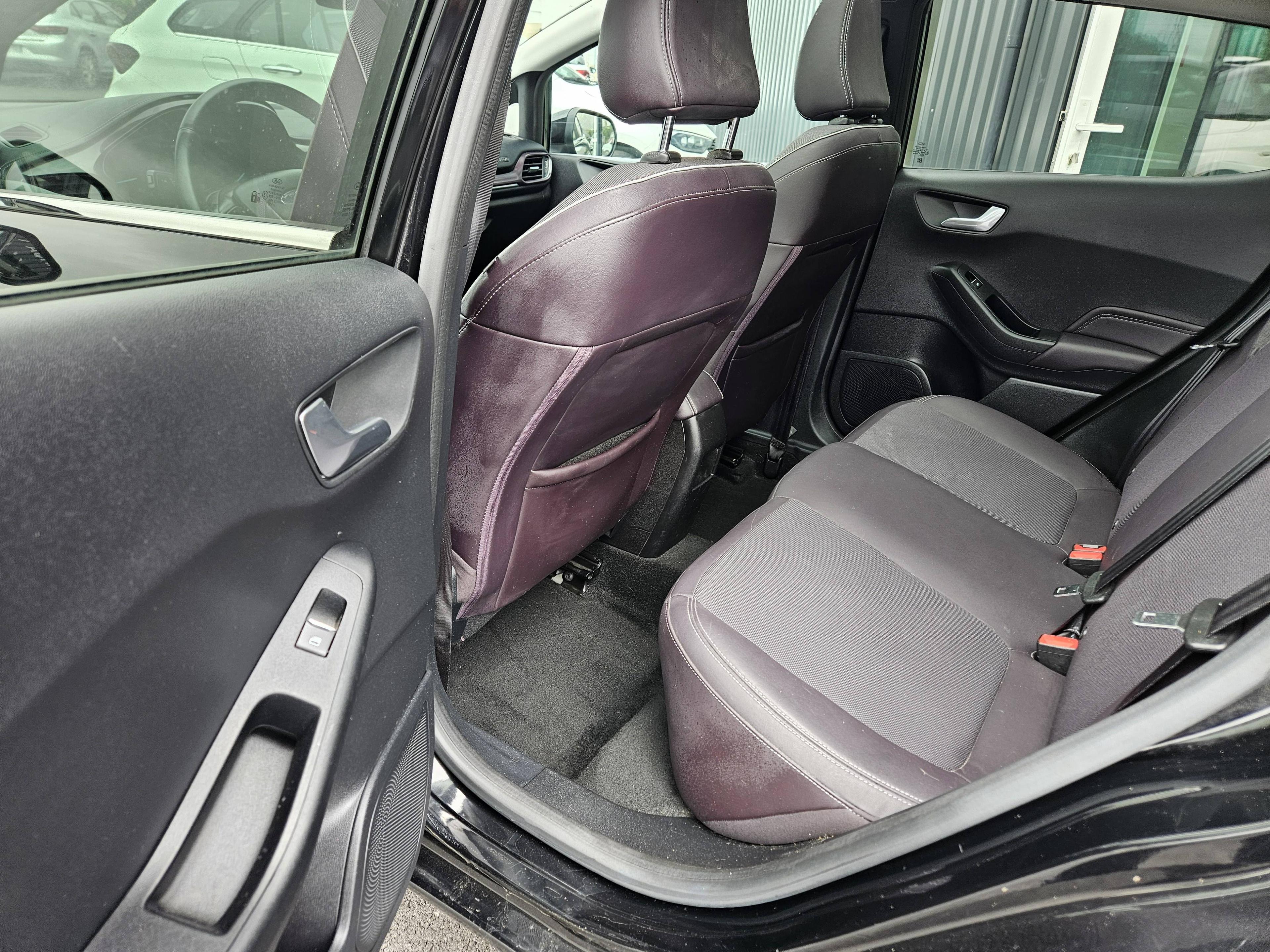FORD FIESTA