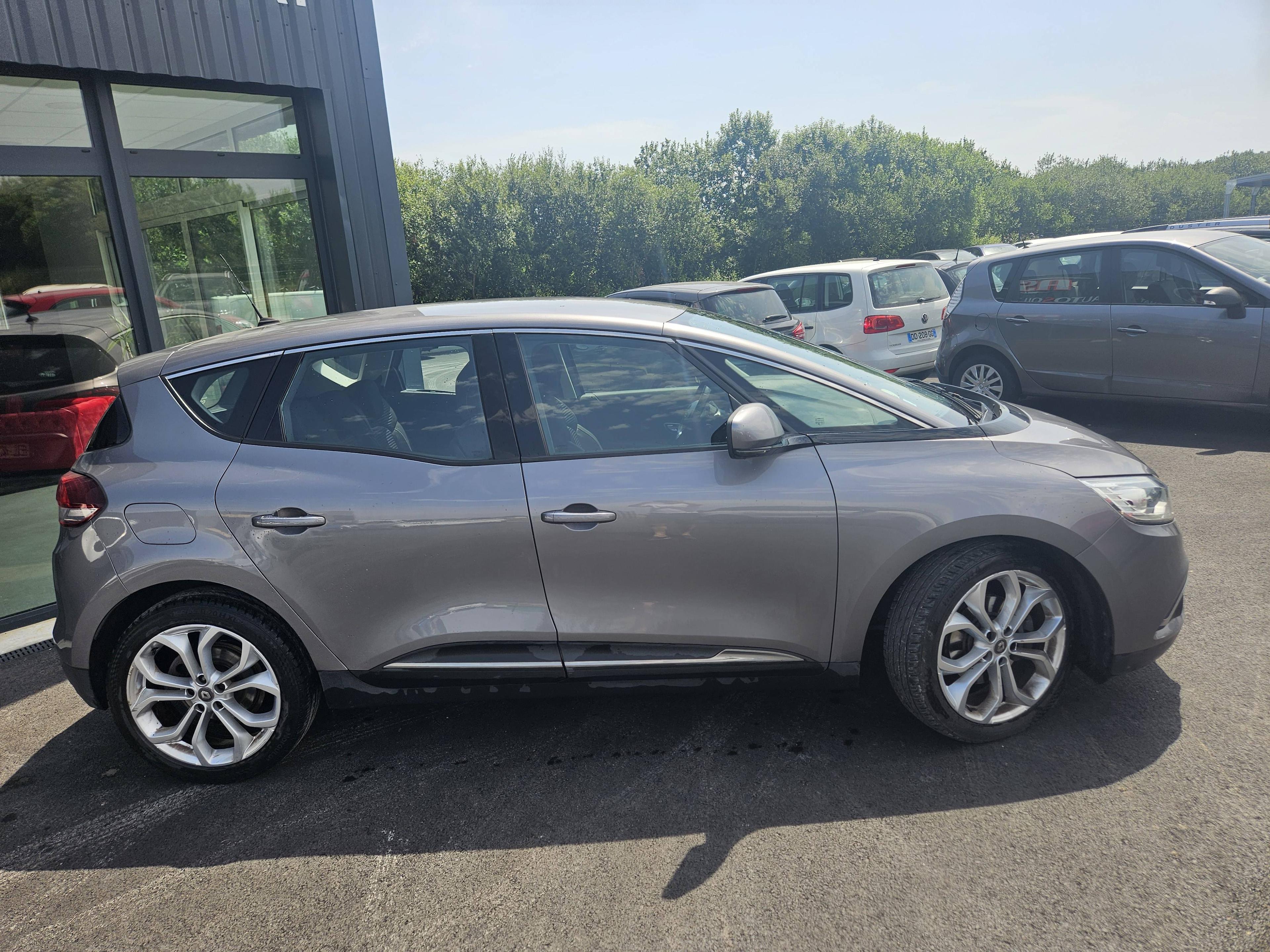 RENAULT SCENIC
