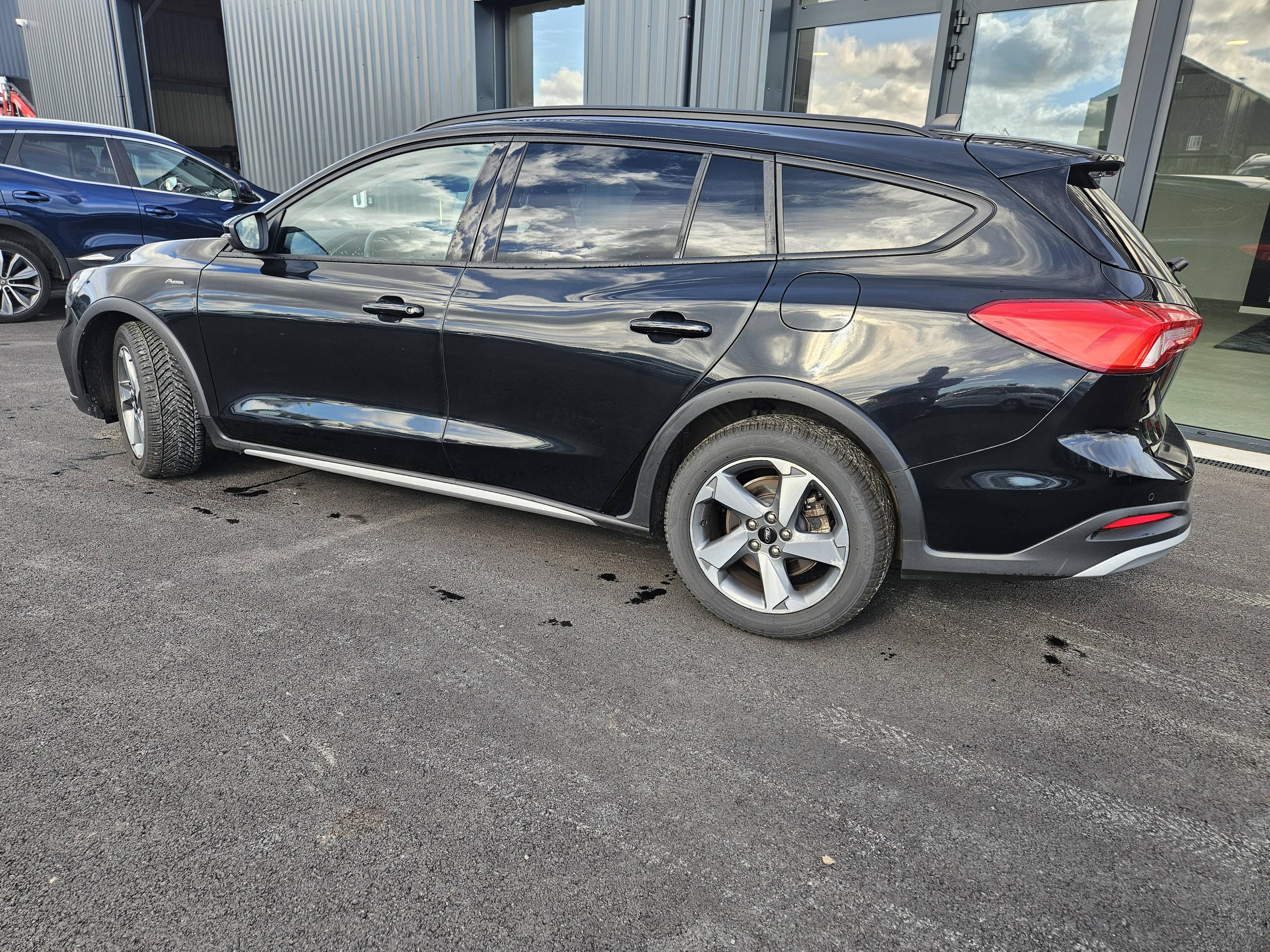 FORD FOCUS ACTIVE