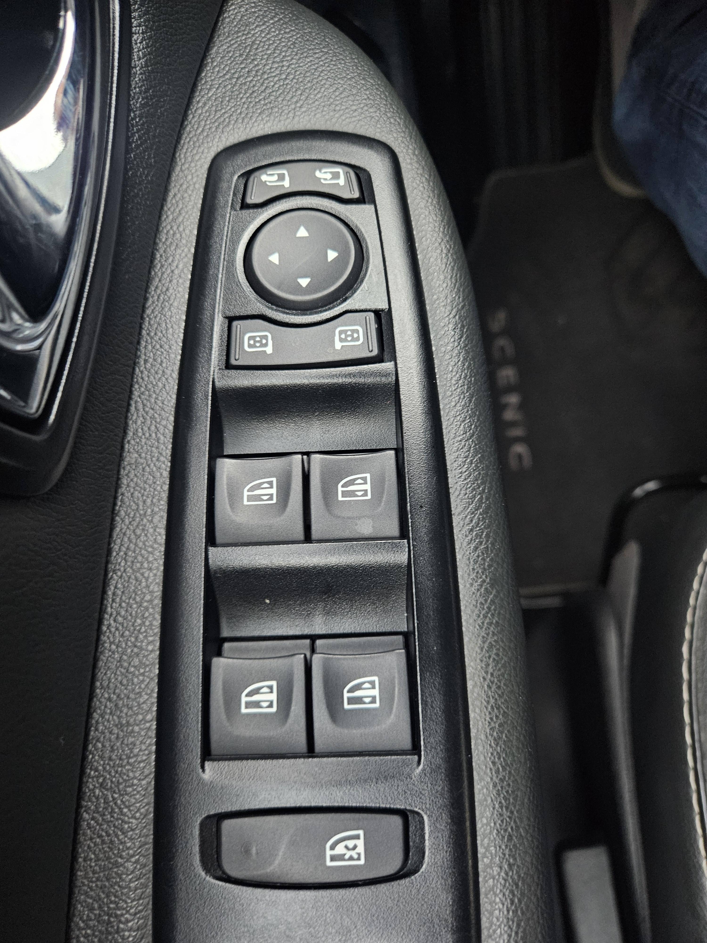 RENAULT SCENIC