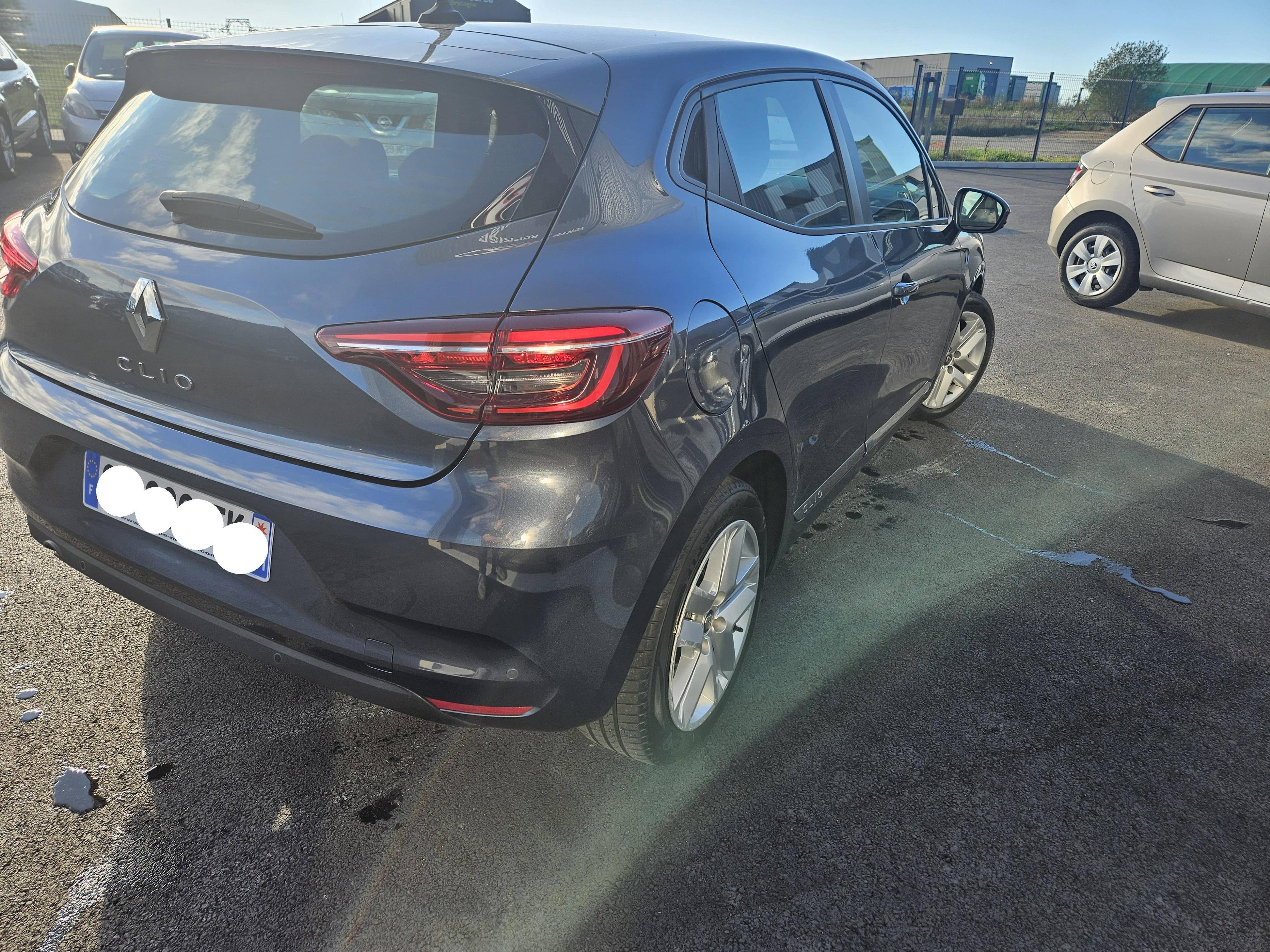 RENAULT CLIO