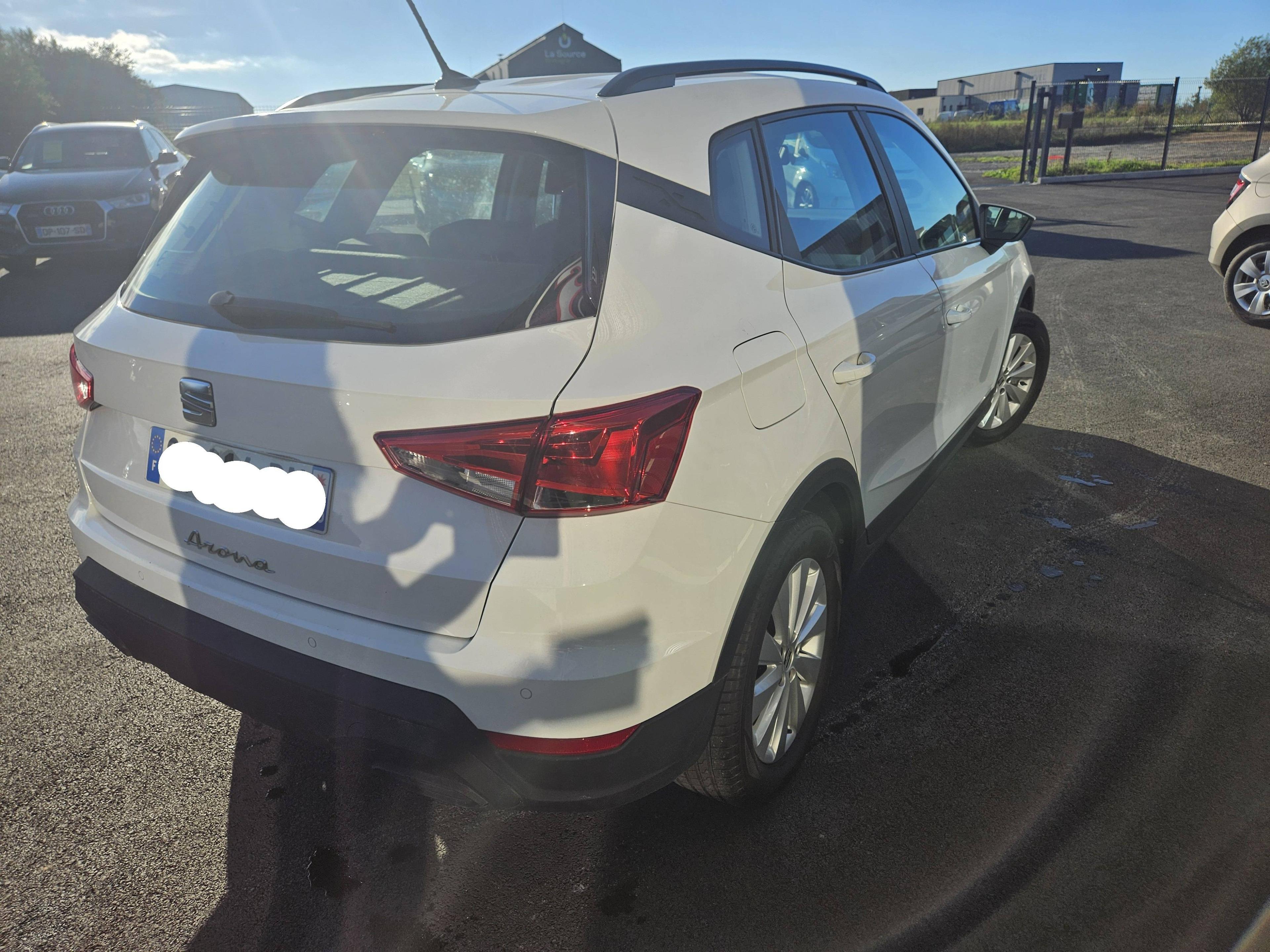 SEAT ARONA