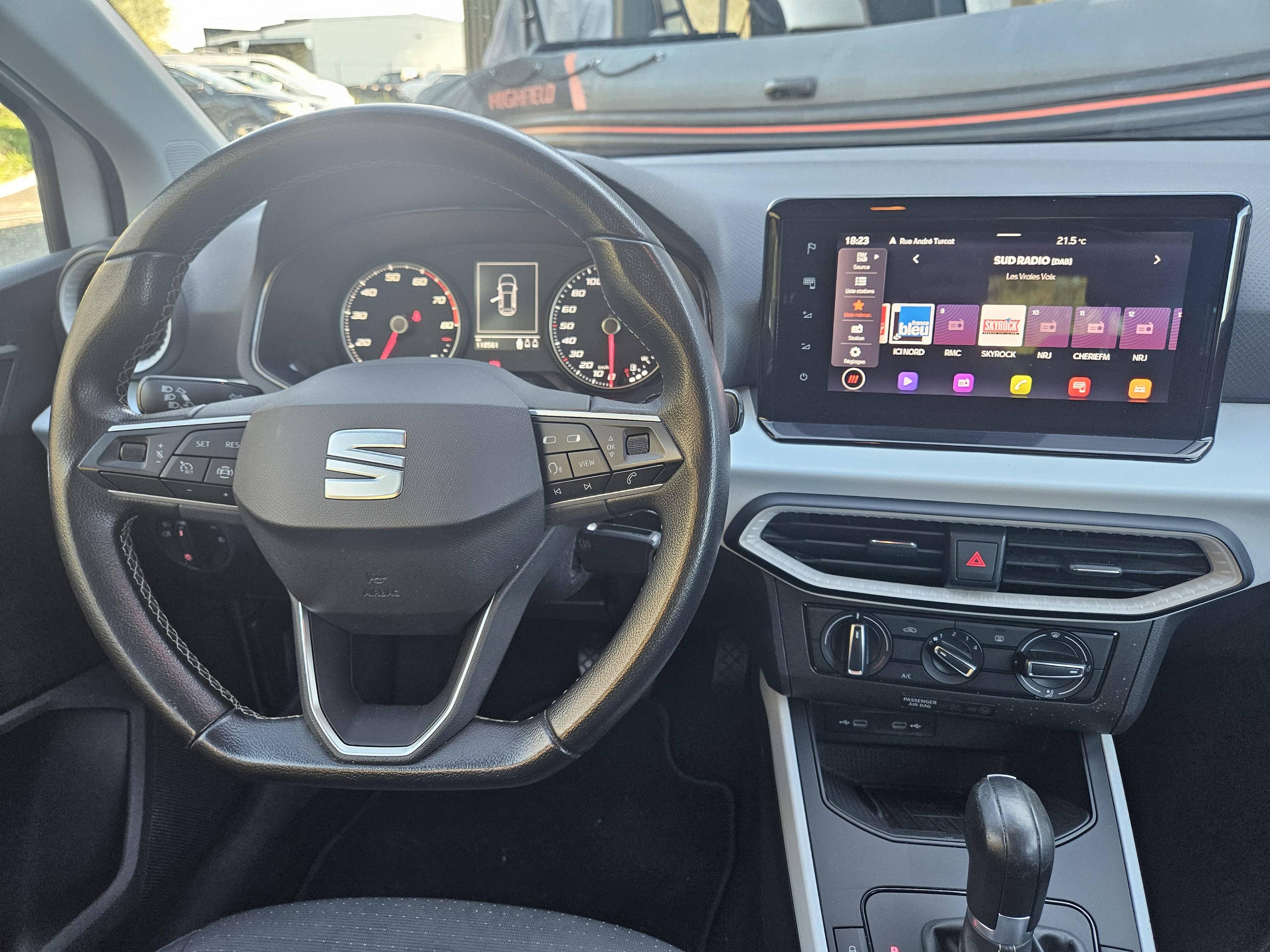 SEAT ARONA