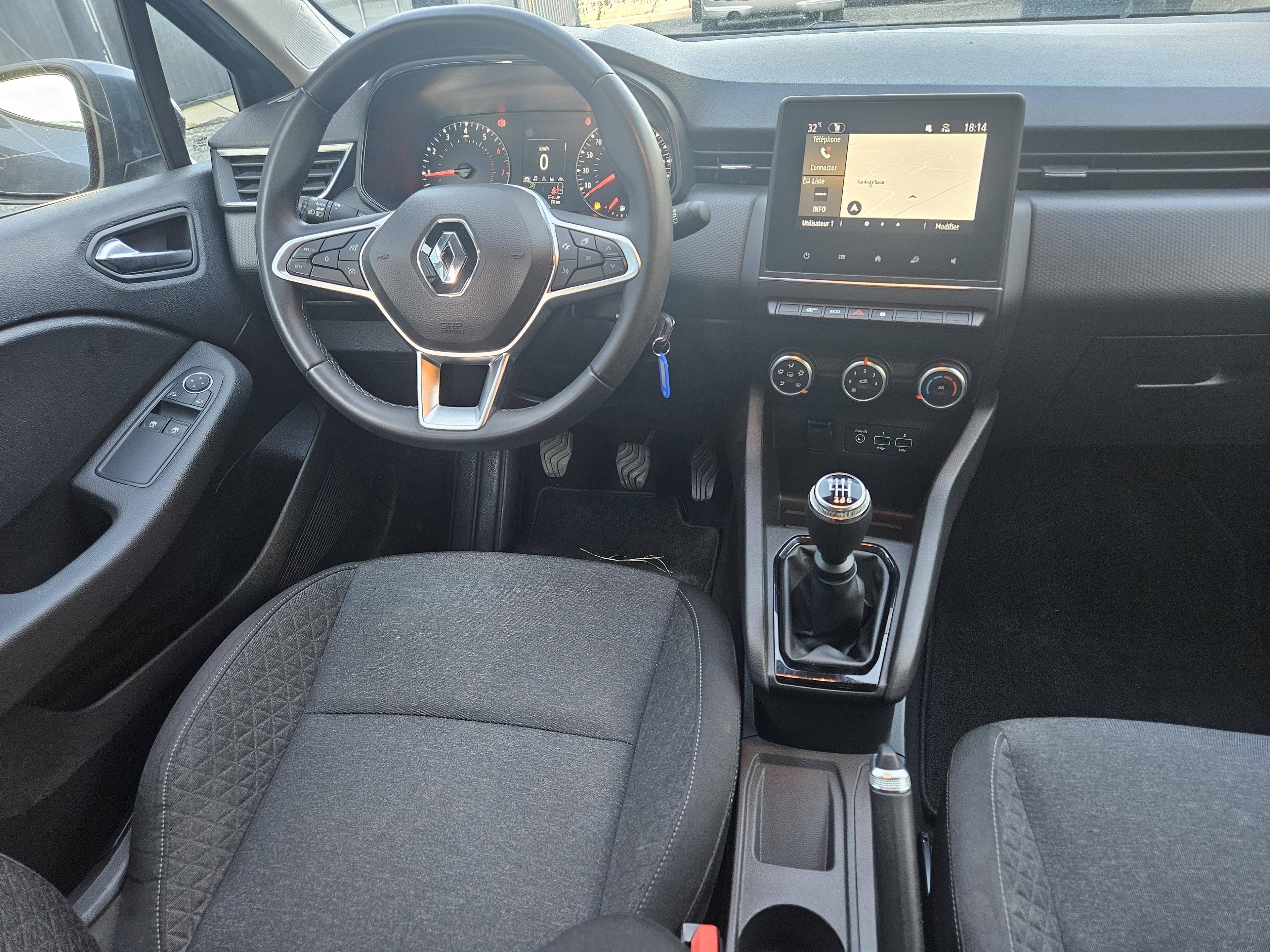 RENAULT CLIO
